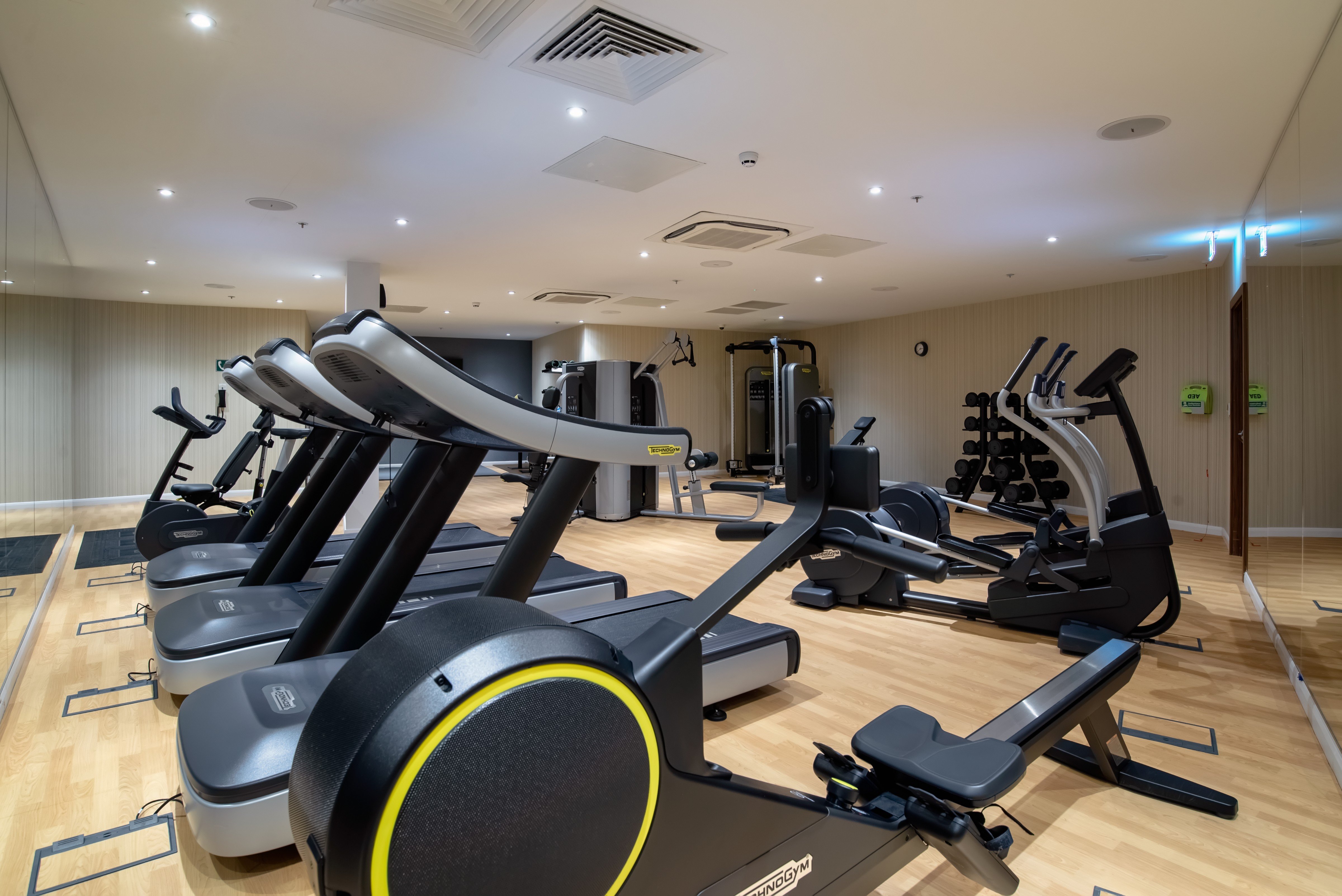 CROWNE PLAZA LONDON HEATHROW T4 38/65