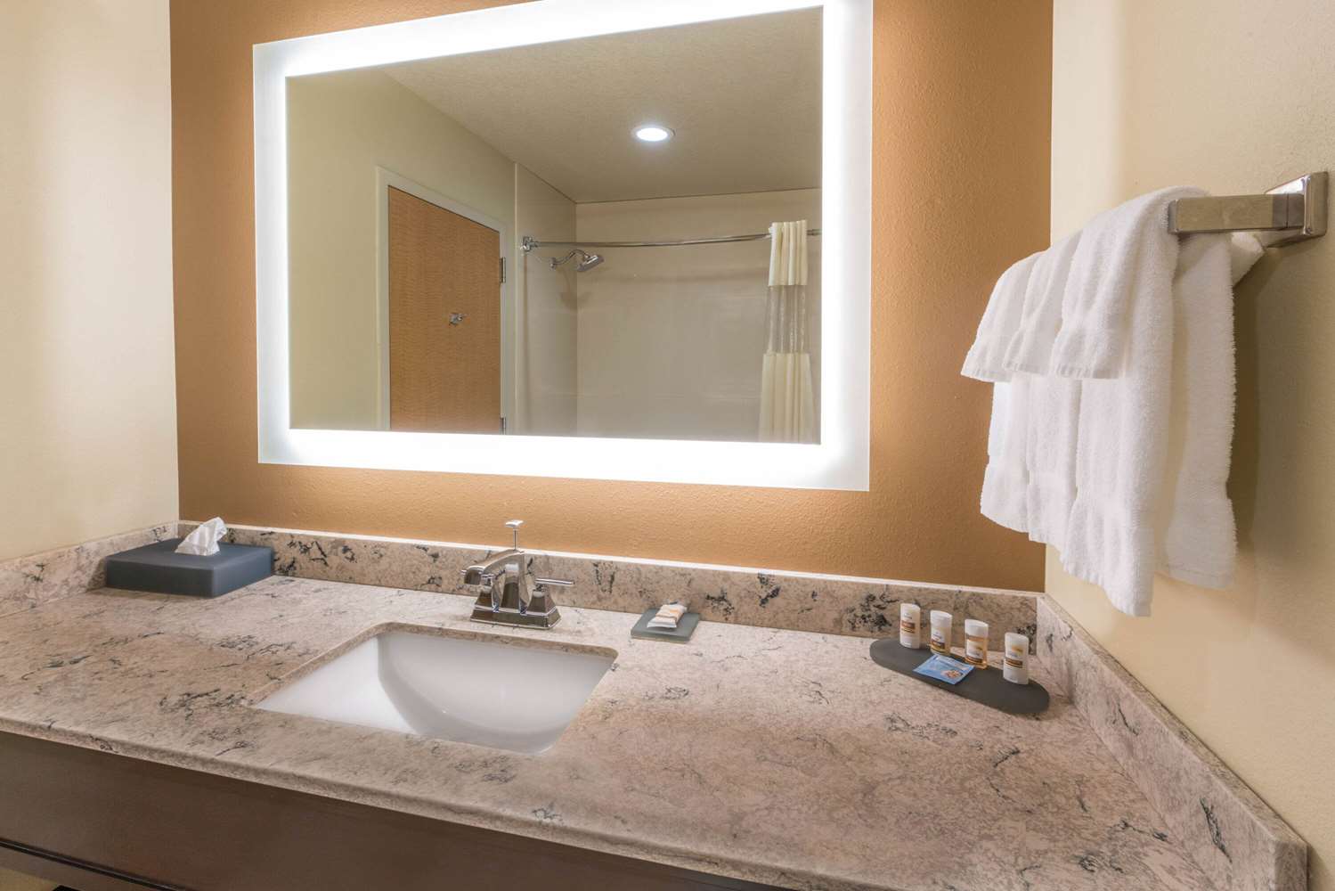 La Quinta Inn and Suites by Wyndham Idaho Falls/Ammon 49/54