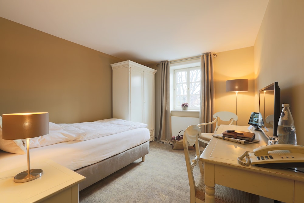 Romantik Hotel am Bruhl 13/50