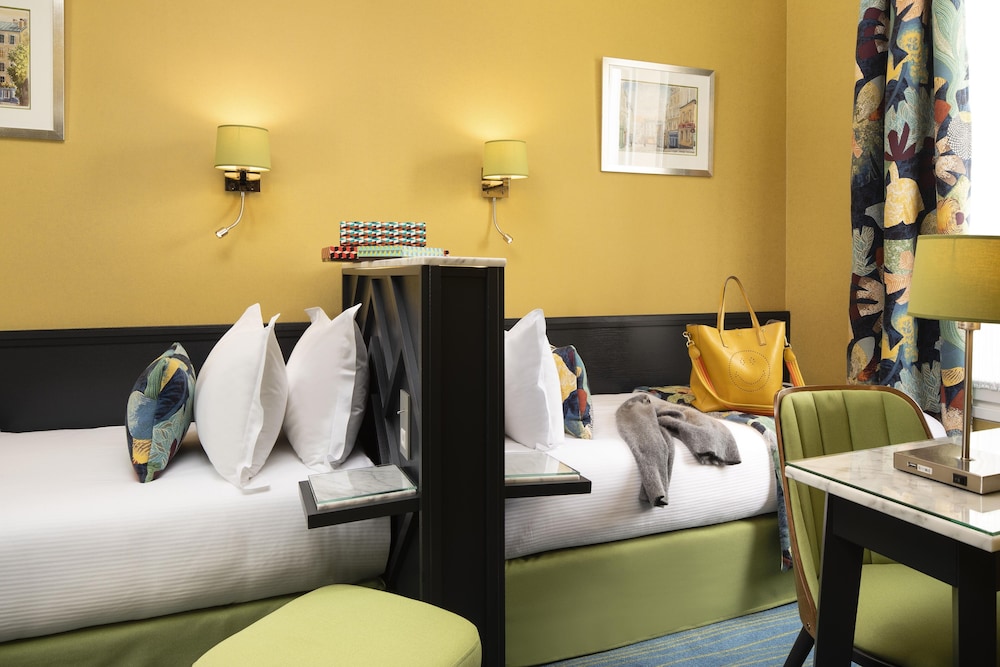 Des Arts Hotel 26/68
