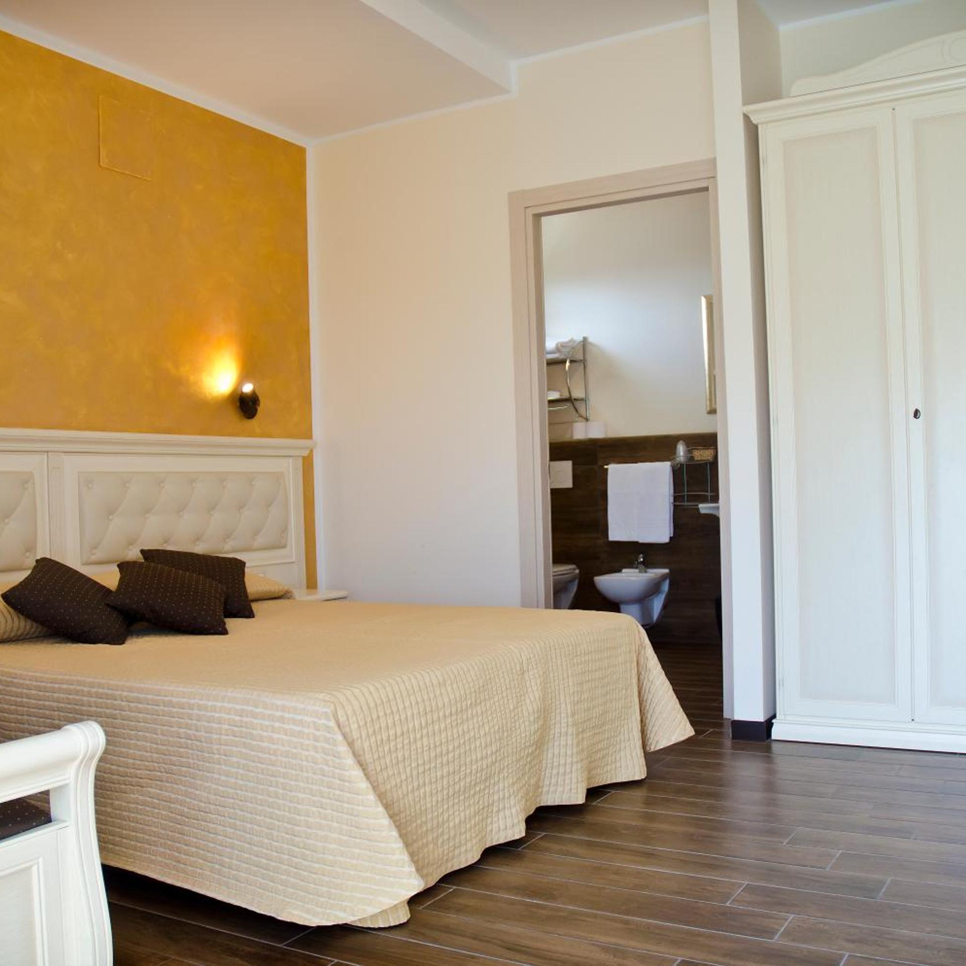 Junior Suite, Lateral Side Sea View