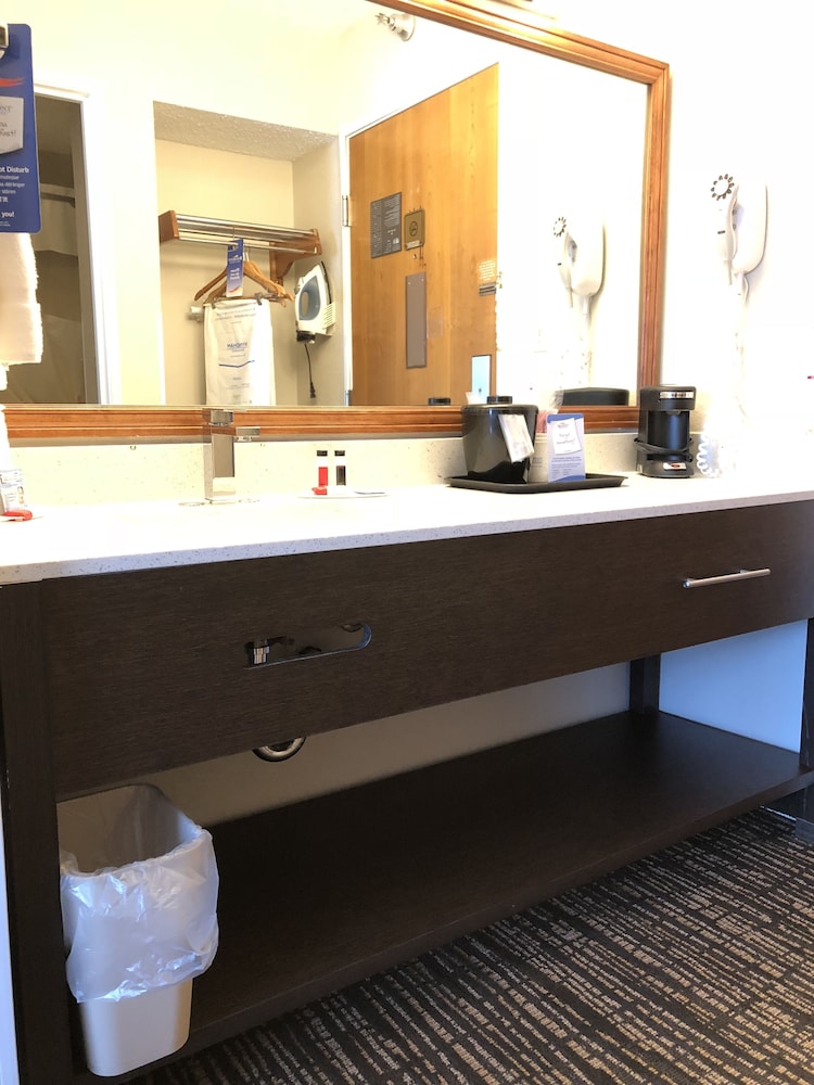 Baymont by Wyndham Washington 6/45
