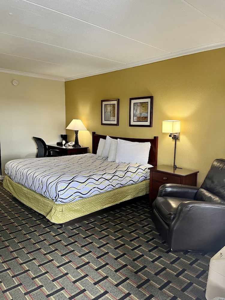 West Bank Inn 28/60