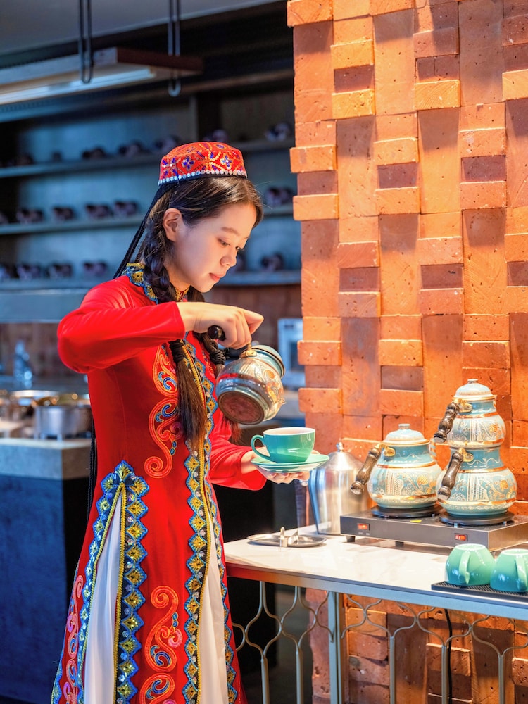 Shangri-la Hotel, Yiwu 67/75