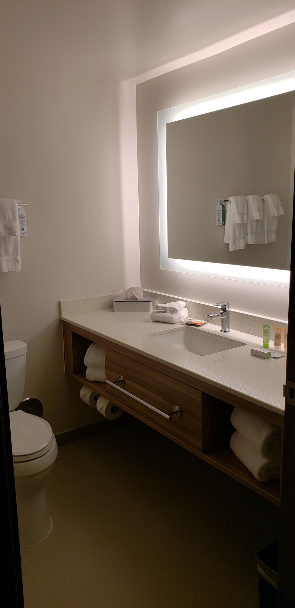 Room, 2 Queen Beds, Wyndham Garden Fort Lauderdale Airport & Cruise Port 2/3