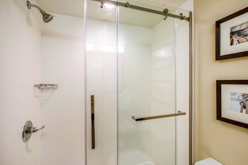 Comfort Inn Newport News VA 13/30