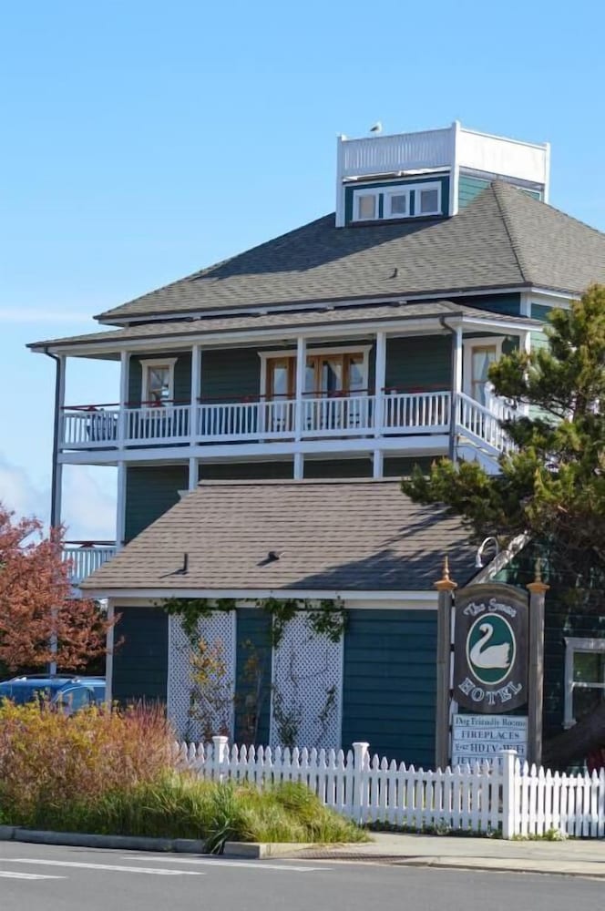 The Swan Hotel 2/50