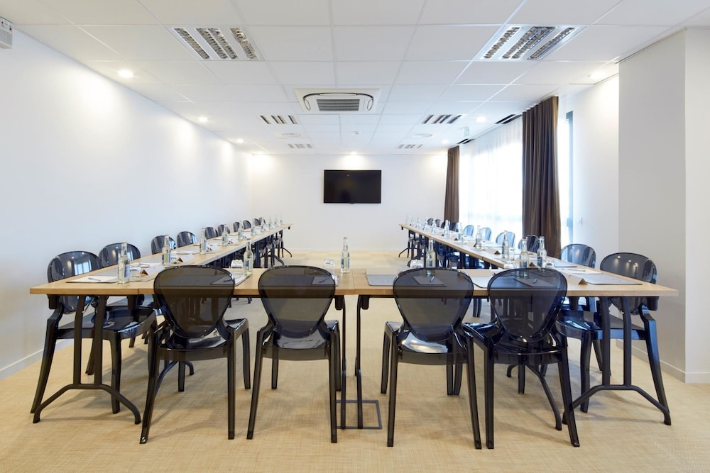 Kyriad Prestige Residence Cabourg - Dives-Sur-Mer 38/47