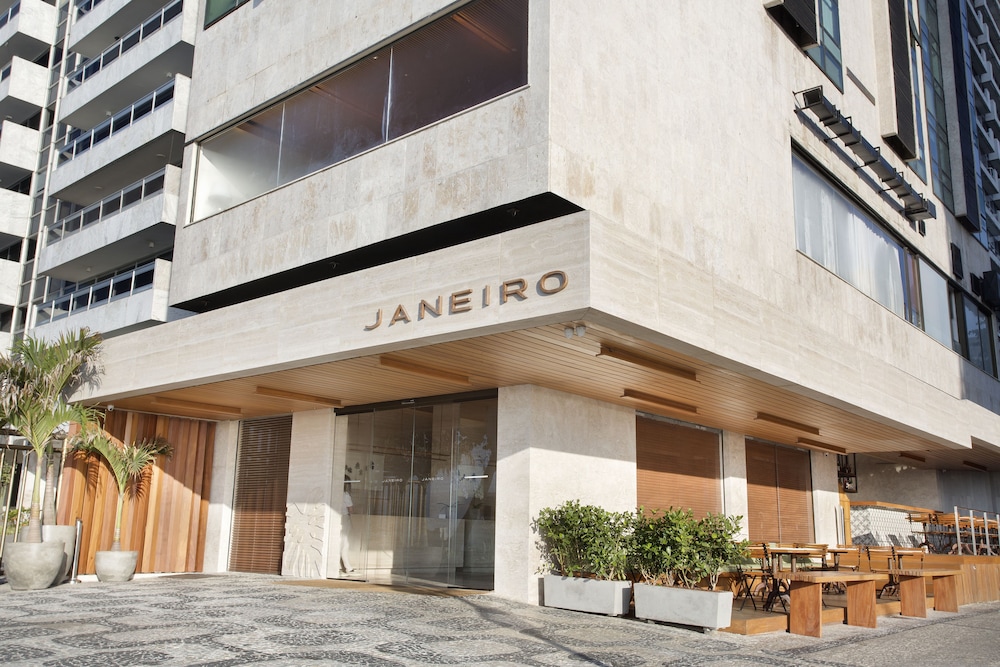 Janeiro Hotel(ex Marina All Suites) 63/68