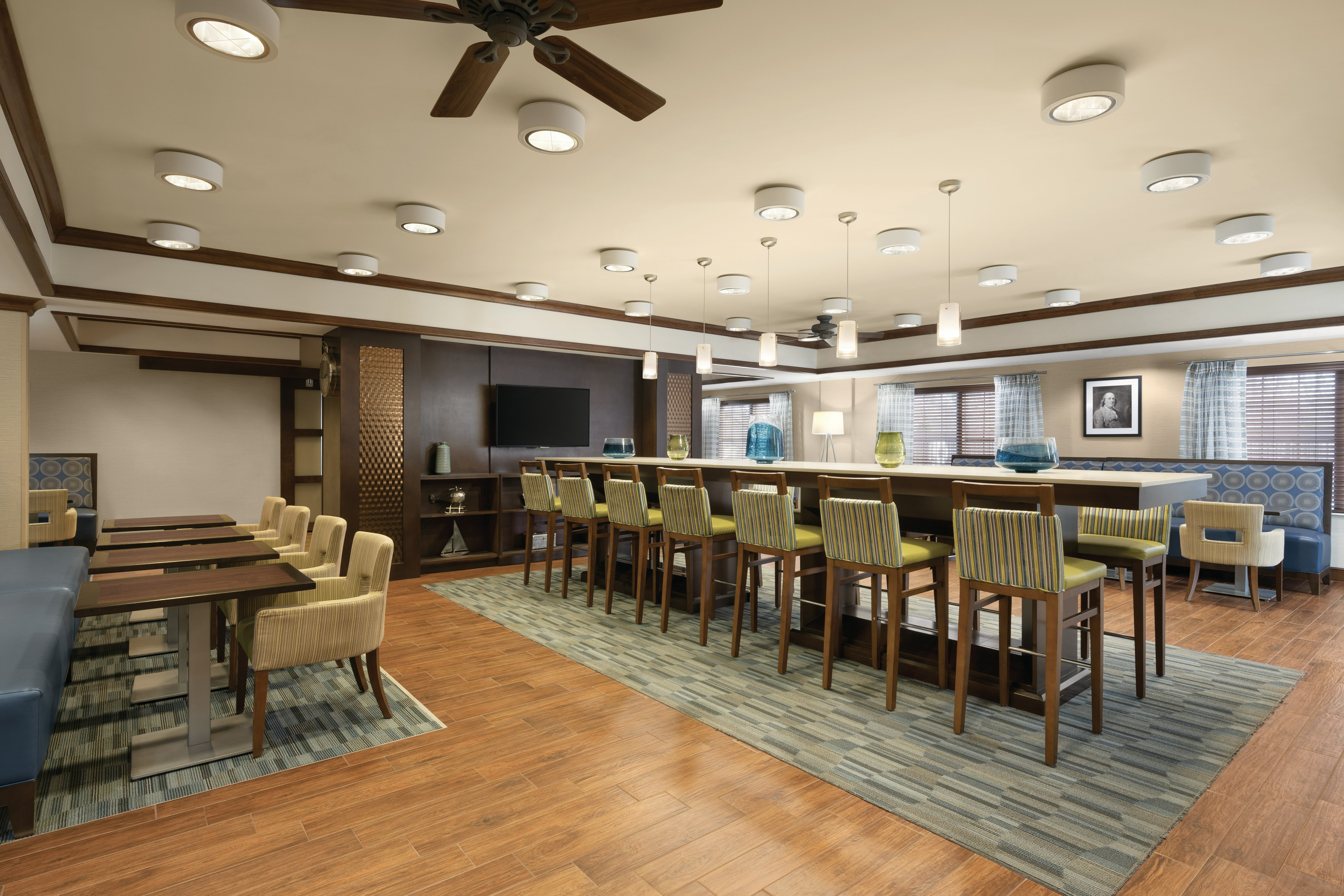 Hampton Inn Franklin/Milford 11/16