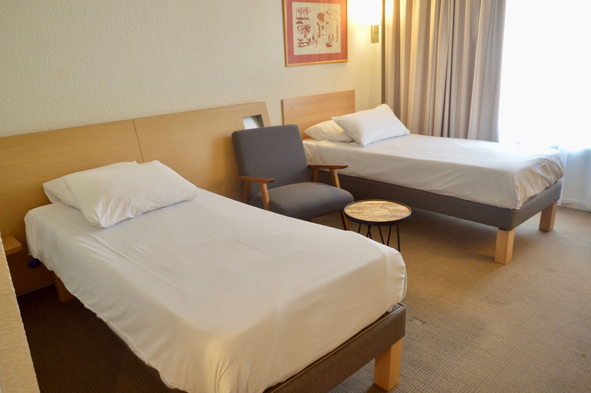 STANDARD, TWIN BEDS