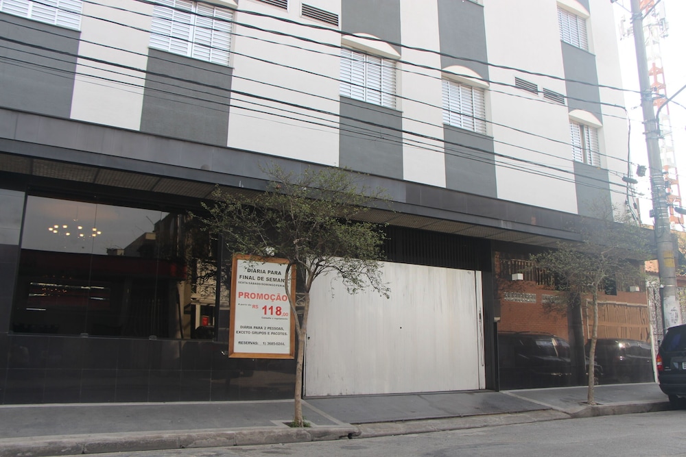 David Plaza Hotel 52/56