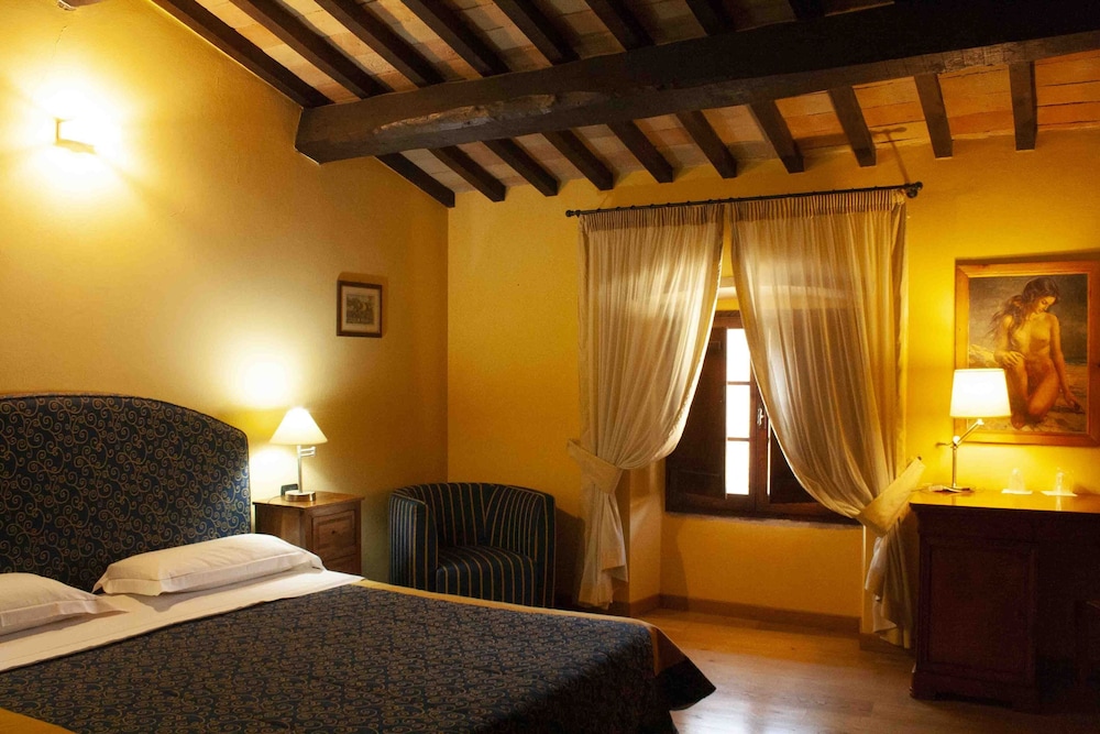 Castello di Baccaresca 32/80