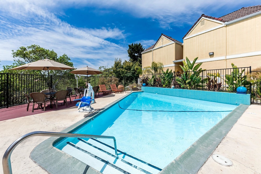 Quality Inn & Suites Capitola By The Sea 21/35
