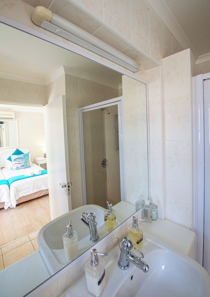 Thanda Vista - Bed And Breakfast 50/50