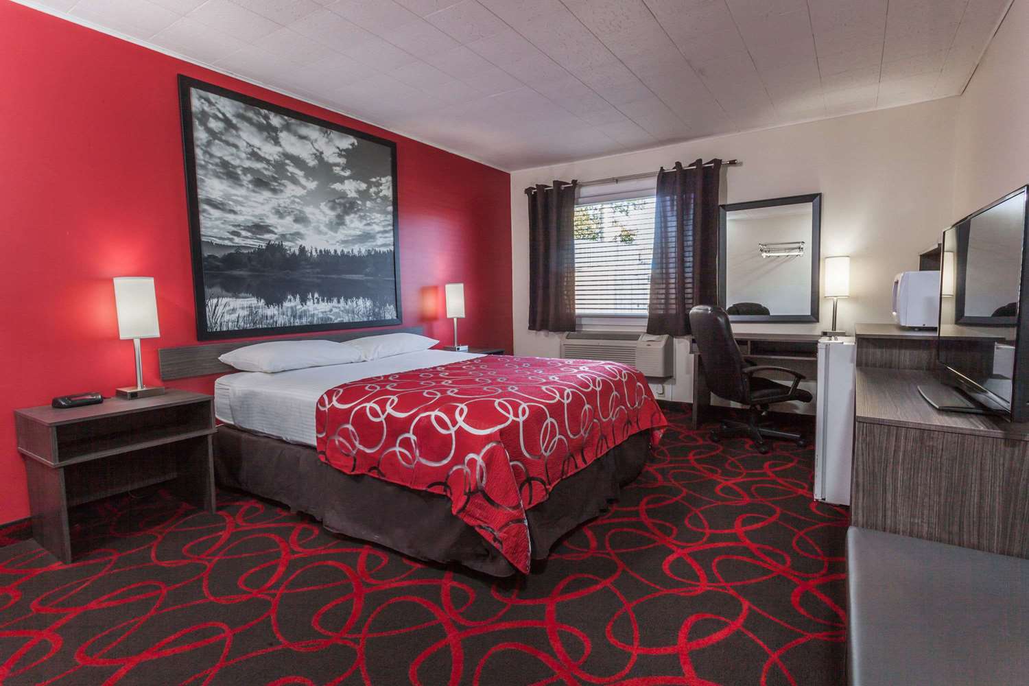 Super 8 By Wyndham Kirkland Lake 7/15