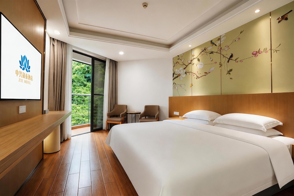 Boutique, King Bed