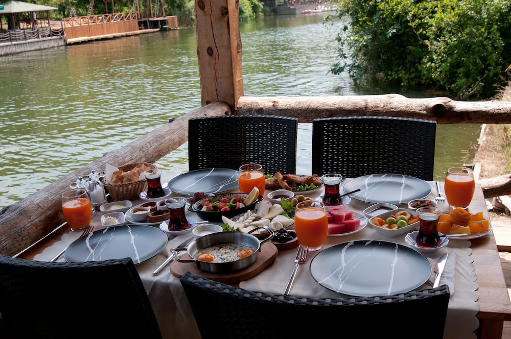 Agva Gizemli Nehir Hotel 68/69