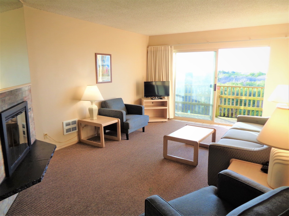 The Polynesian Resort 28/50