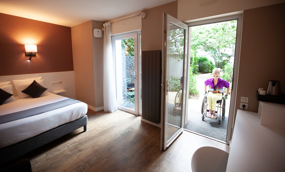Hotel de Paris Montparnasse 28/74