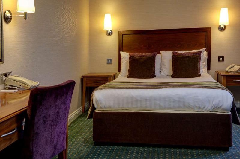 Quality, Deluxe, Twin Beds