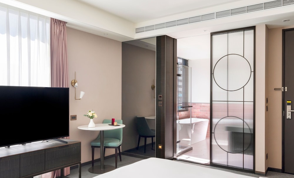 JOHO HOTEL 42/50