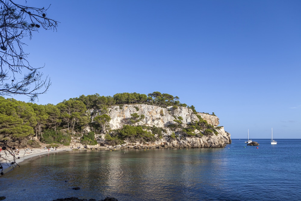 Minura Cala Galdana and Apartamentos D Aljandar 44/50