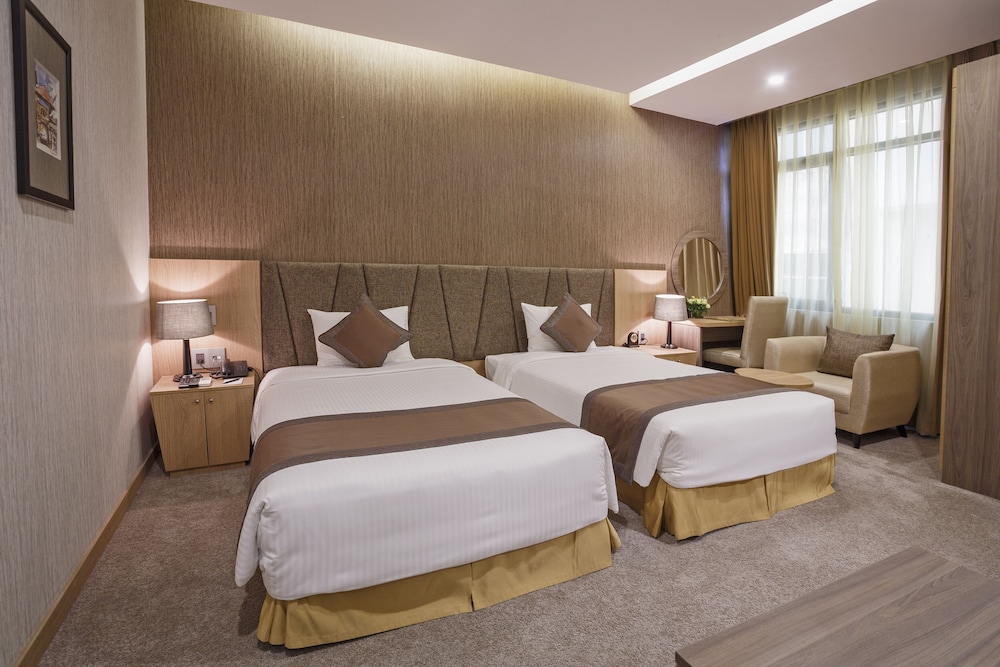 Muong Thanh Grand Saigon Centre Hotel 18/71