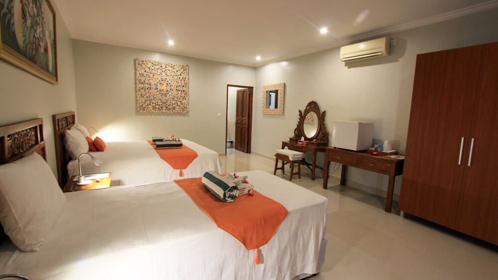 POINCIANA RESORT 36/75