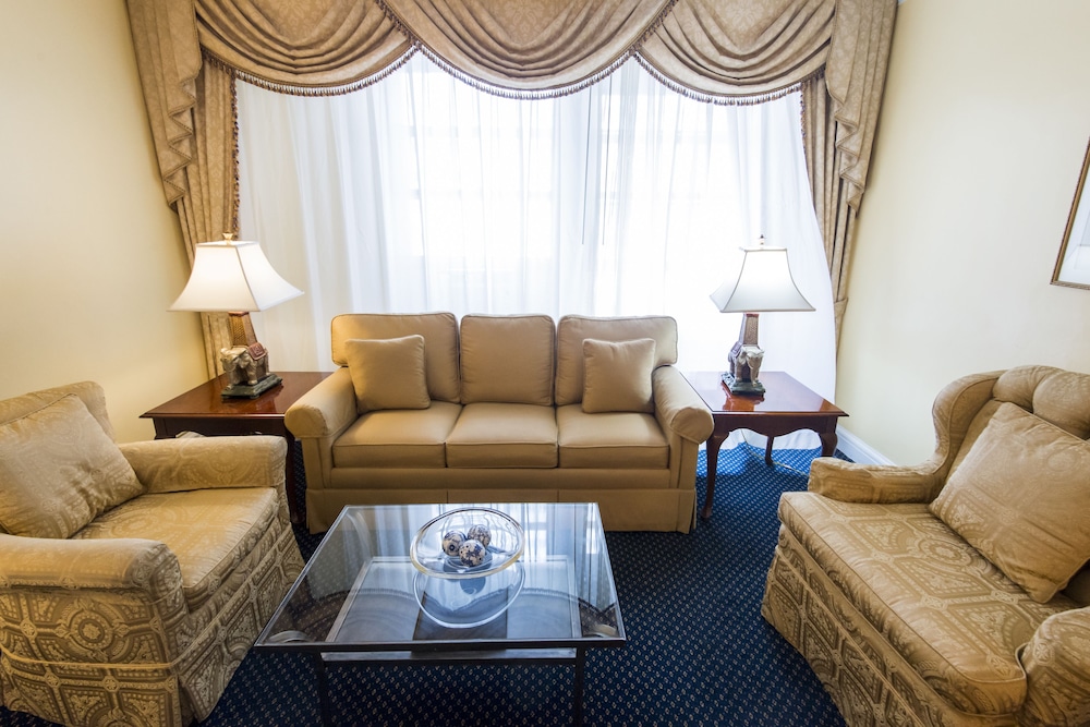 3 WEST CLUB HOTEL 44/62