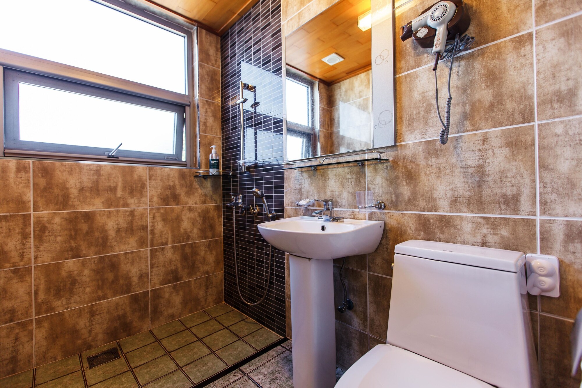 Standard, 1 Double and 1 Single Bed, Harmony Resort 6/6