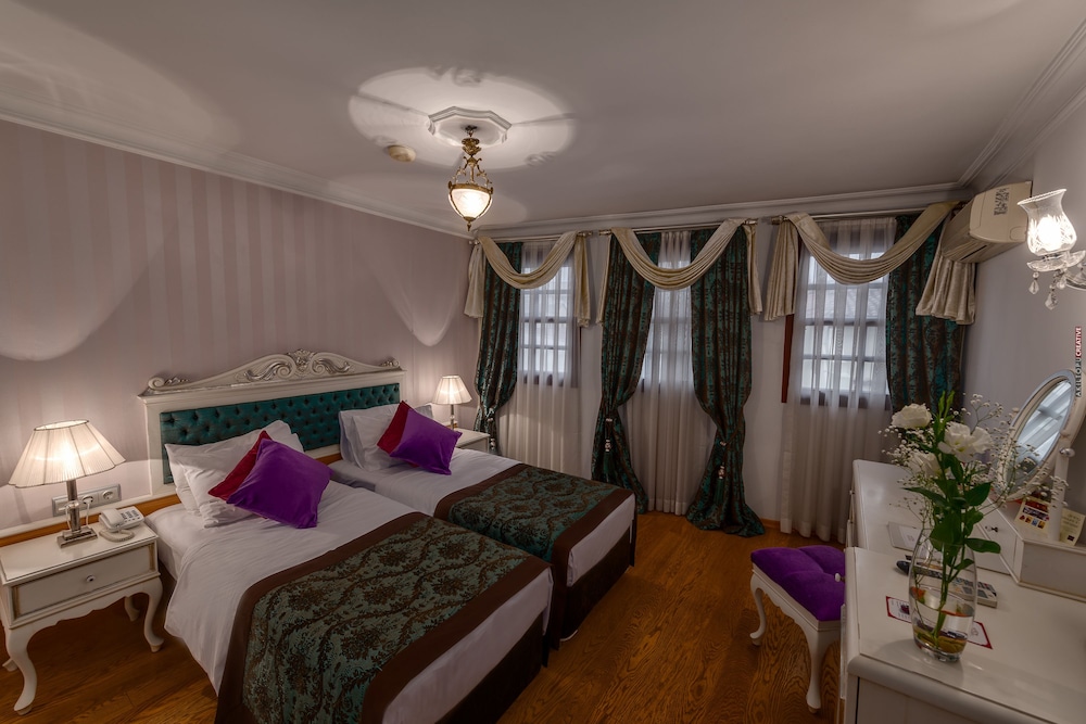 STANDARD, DOUBLE OR TWIN BED