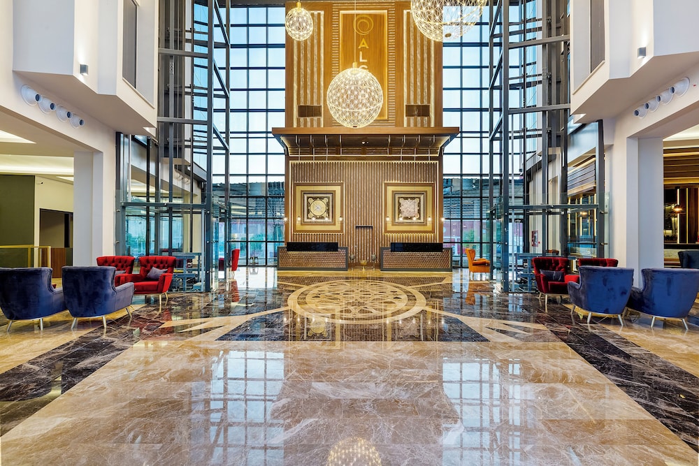 Algora Halal Hotel and Spa 8/50