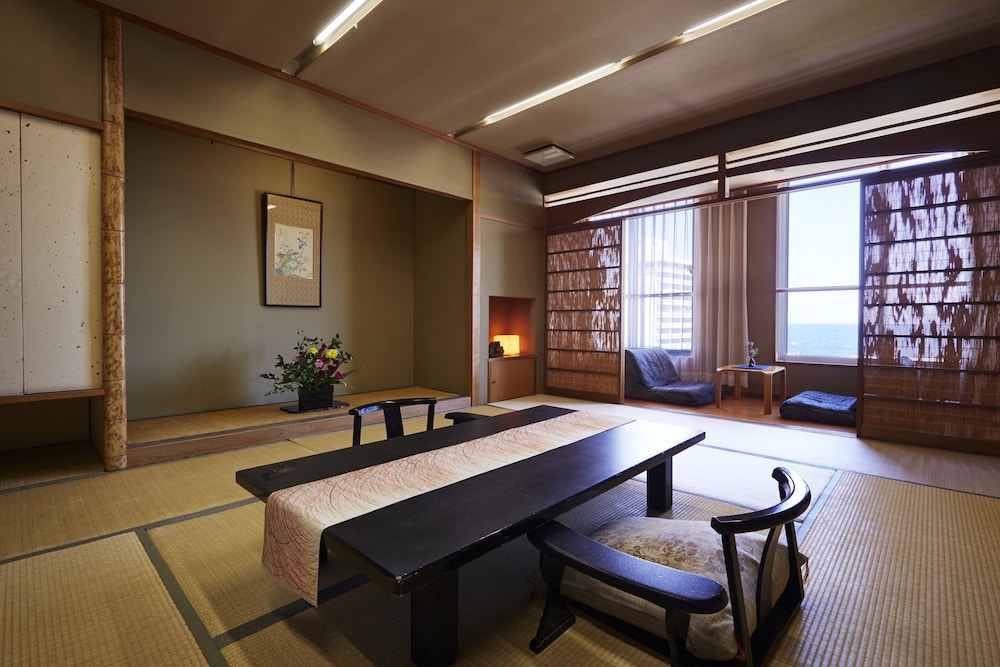 Hotel New Tsuruta 47/71