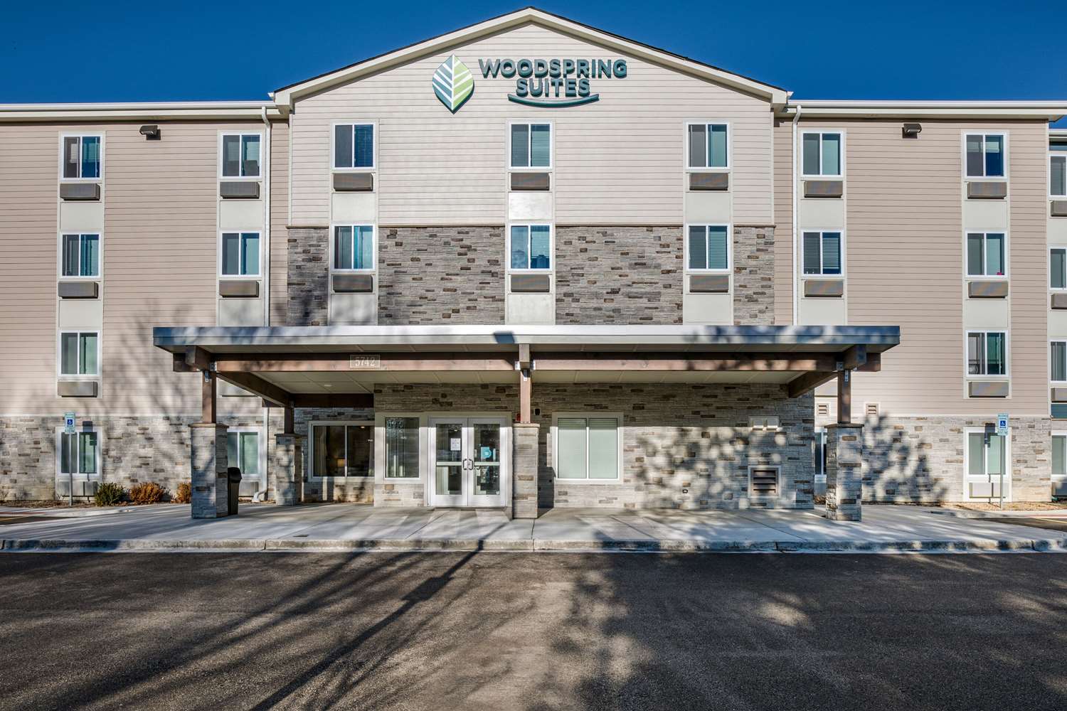 WoodSpring Suites Gurnee - Chicago 24/24