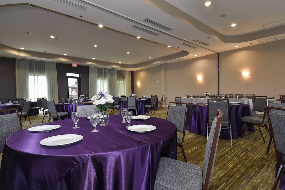 Courtyard Marriott Charlotte Concord 29/37