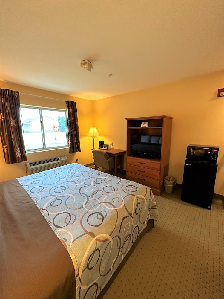 Standard, King Bed, Accessible