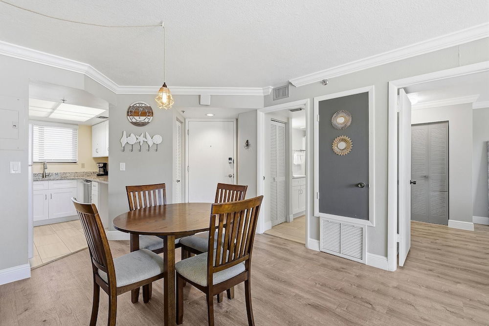 Ocean Trillium Suites 24/50