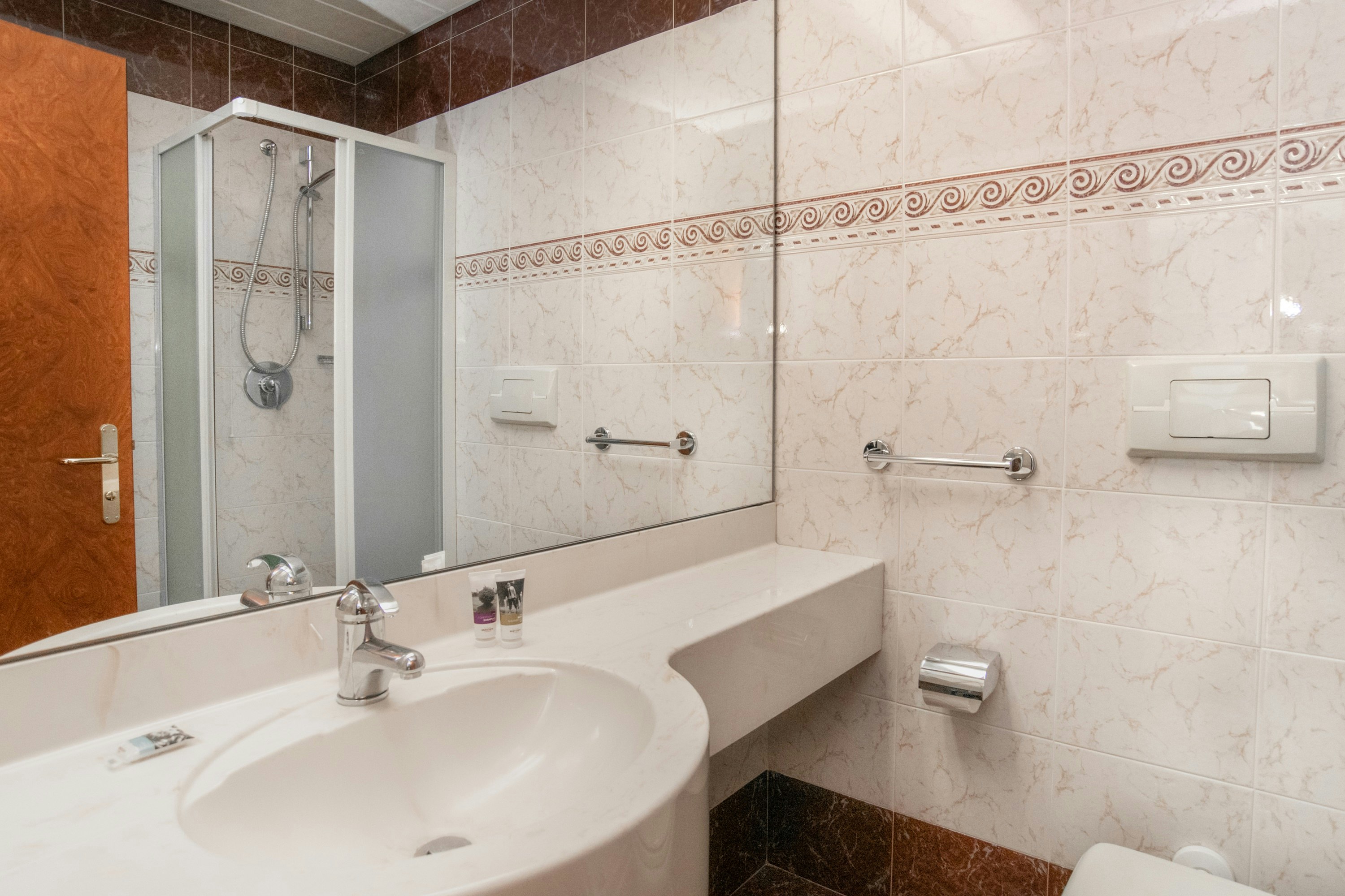 Hotel Delfino Taranto 68/74
