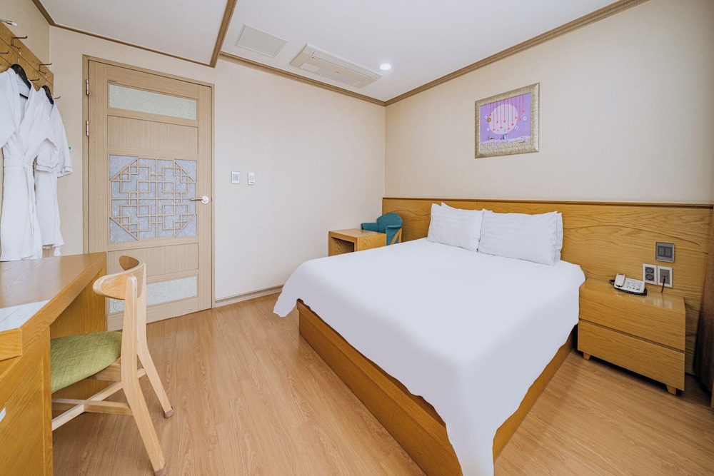 STANDARD, DOUBLE BED