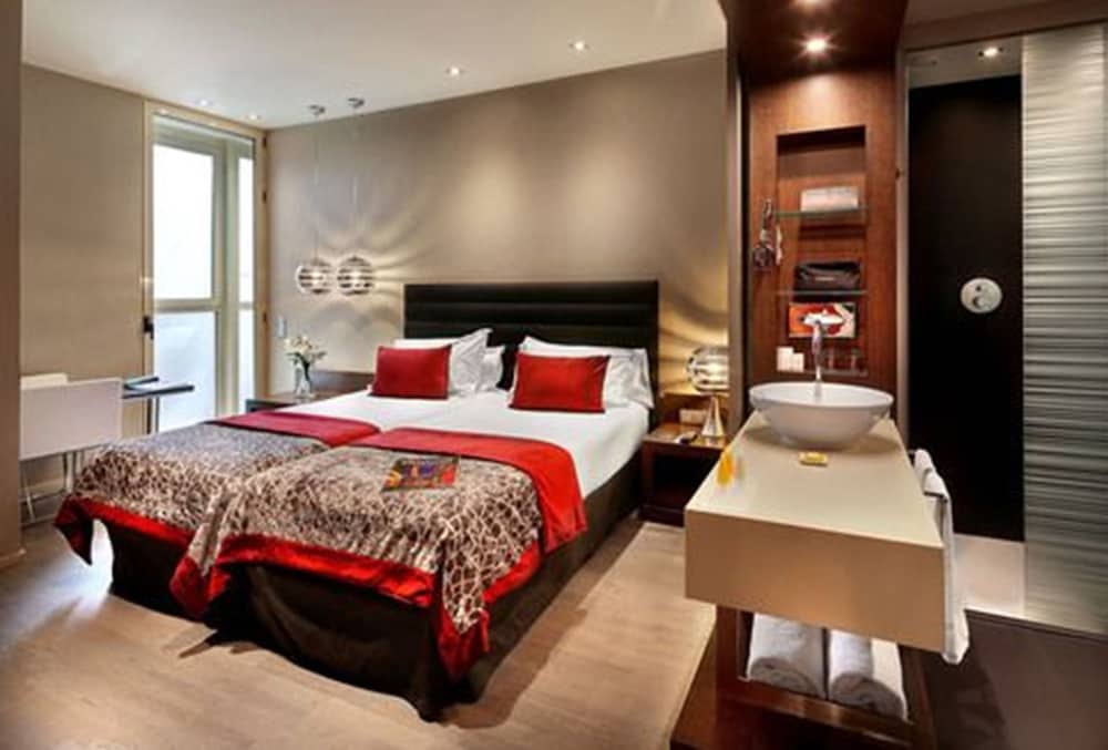 STANDARD, SINGLE, DOUBLE BED