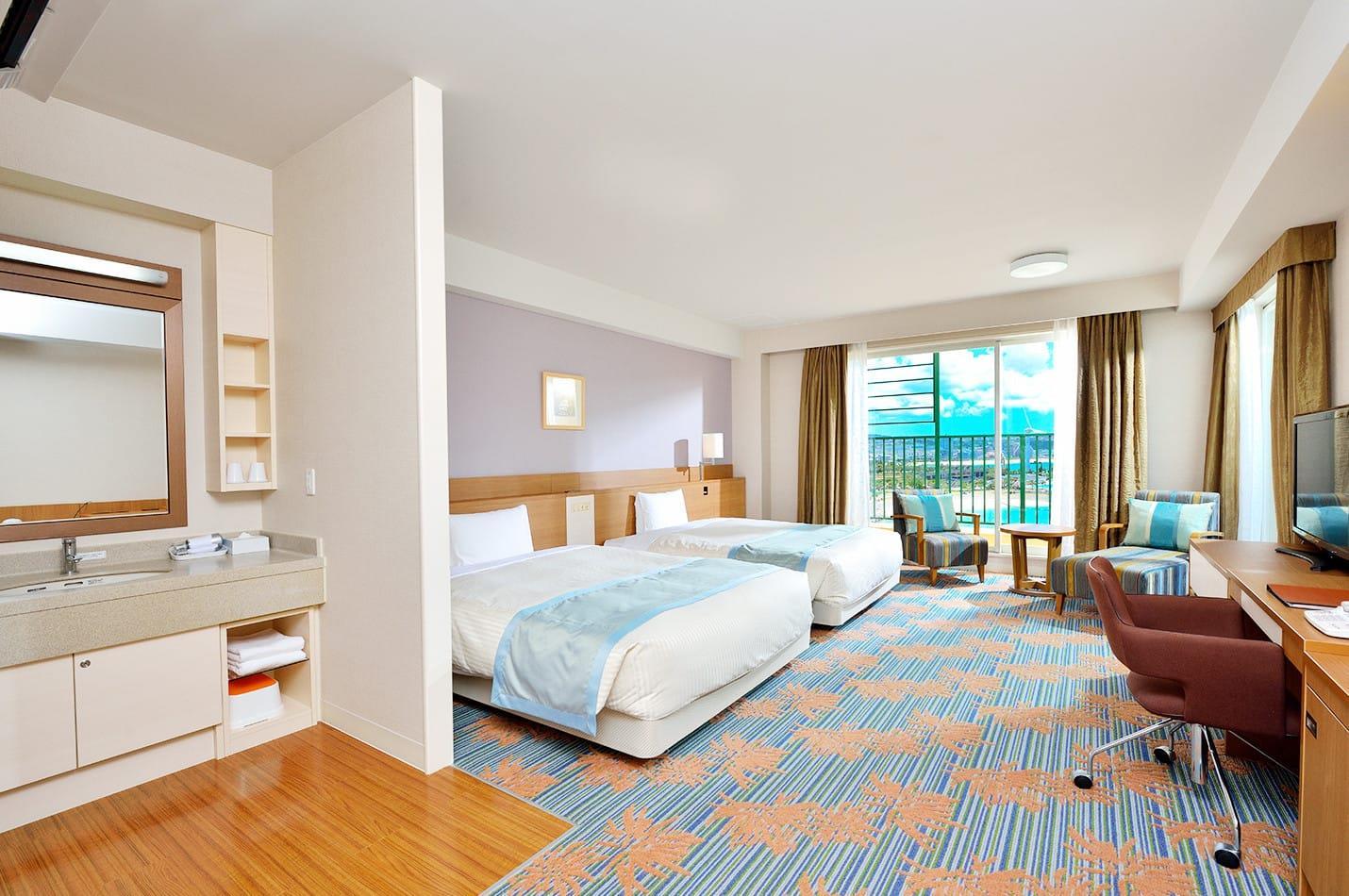 Premier, 2 Queen Beds, Ocean View