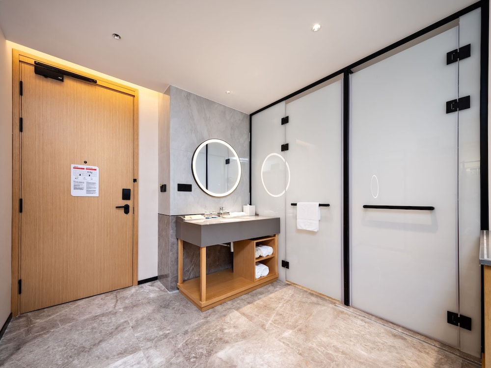 Hilton Garden Inn Nanchang Honggutan 10/27