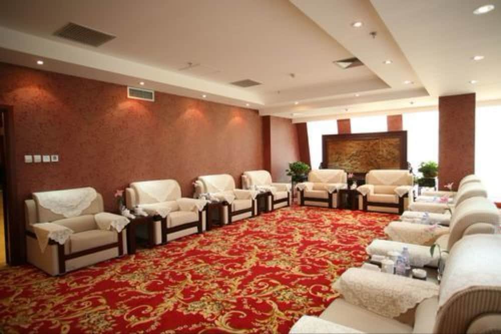 Huashan Mountain International Hotel 15/21