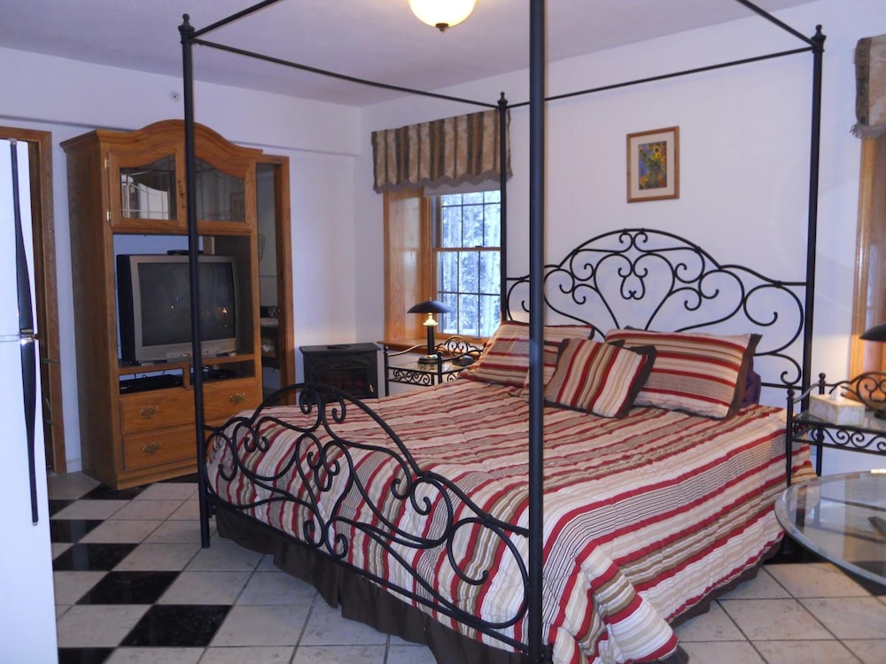 Fairbanks Extended Stay 14/50
