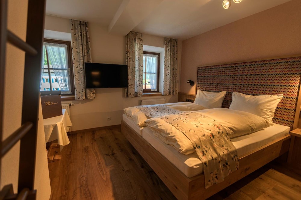 Hotel Oberschmied 10/47