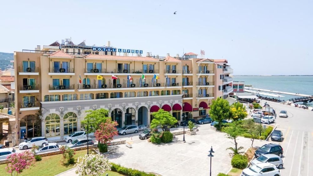 Lefkas Hotel 2/50
