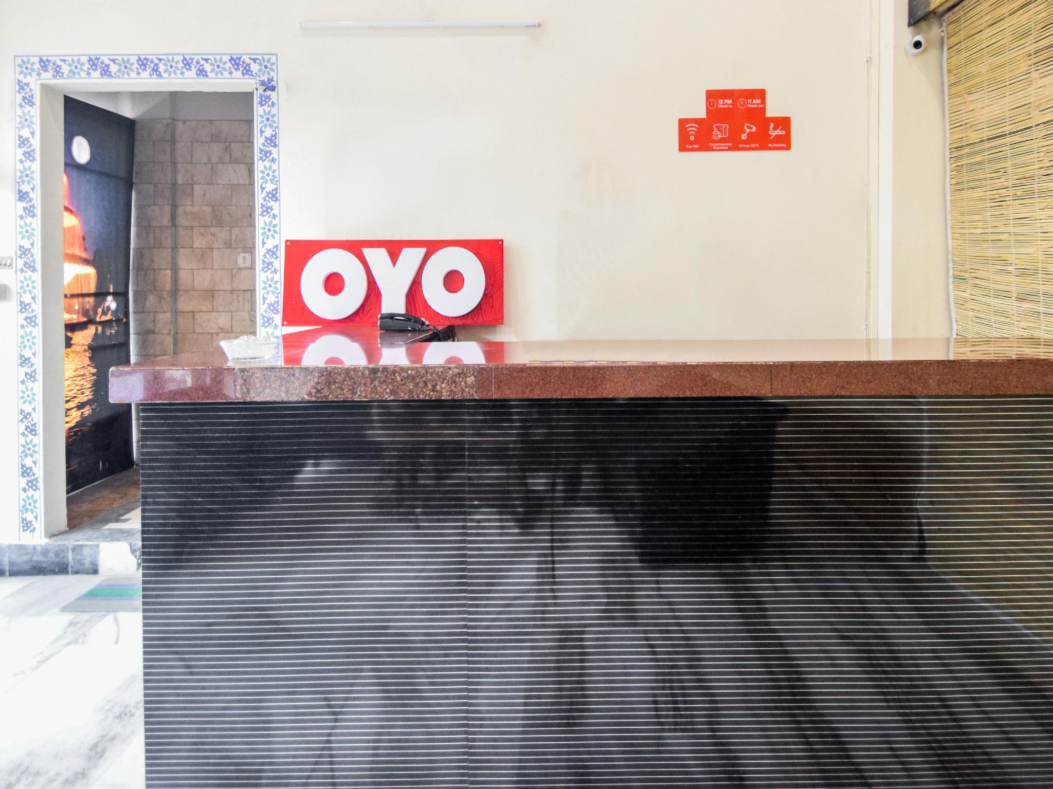 Oyo 15212 Hotel Seema 2/17