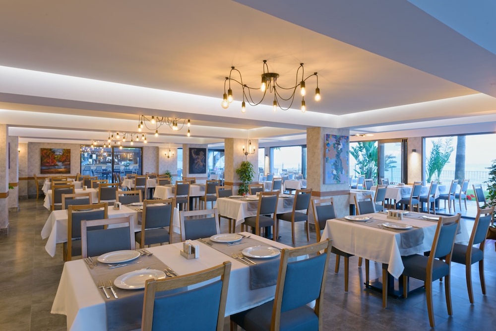 Floria Beach Hotel 7/21