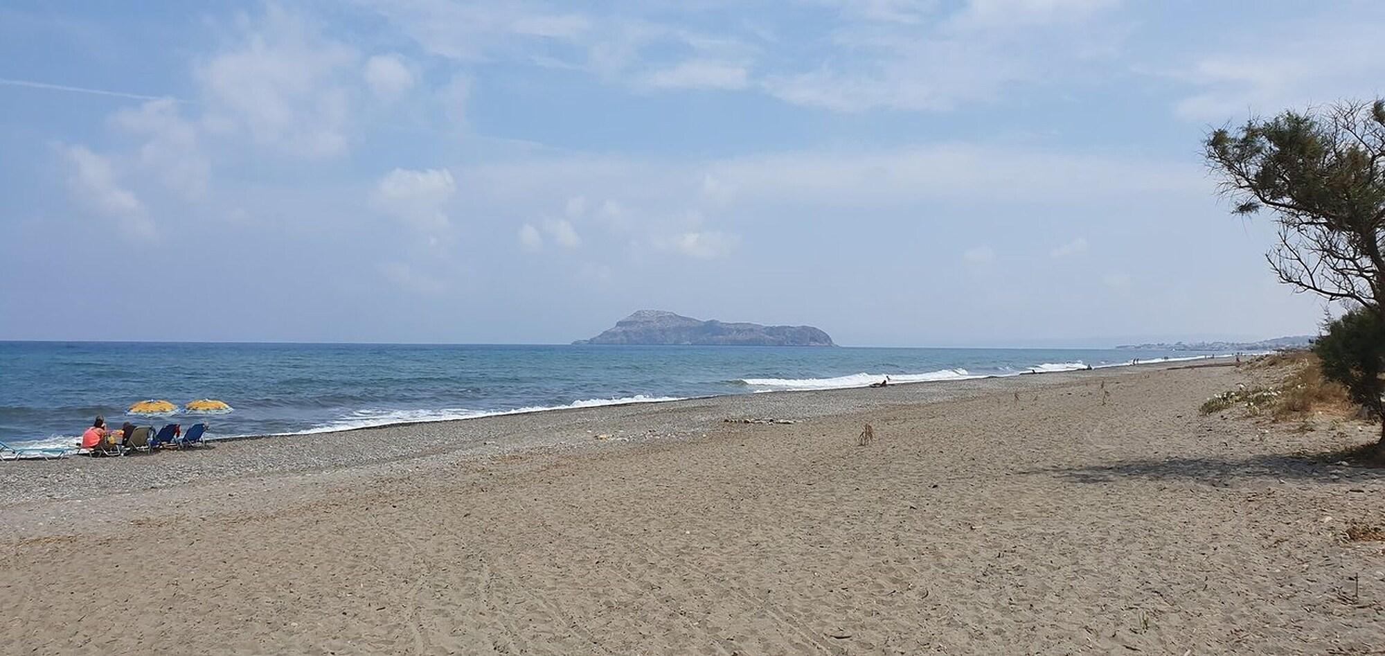 Lito Beach 60/66